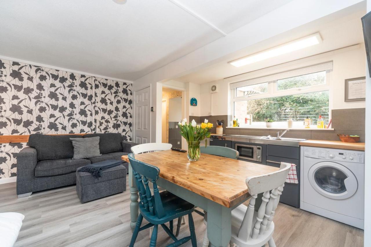 10 Boutique Studio Apartment Near Tube - Quiet Location Little Missenden Luaran gambar